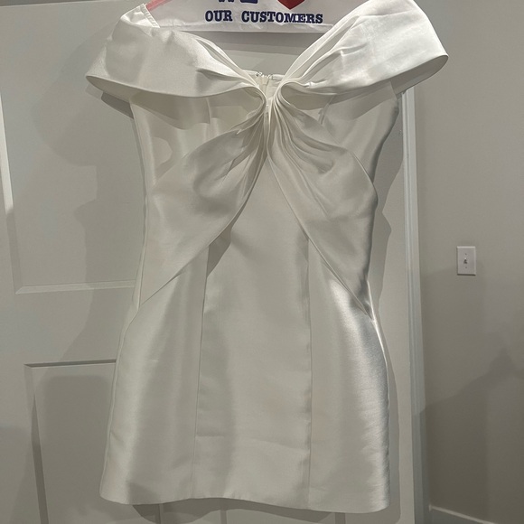 Espousal Dress in Ivory by Elliatt - Picture 2 of 3